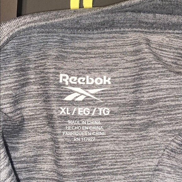 EUC REEBOK Stretch Active Tee XL - Picture 4 of 6